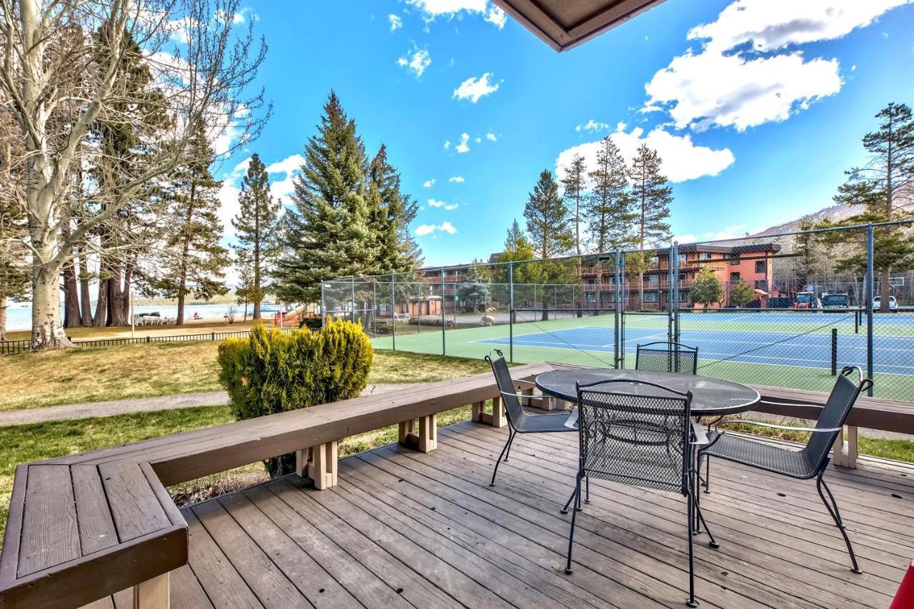 4 Bedroom Lakeview Townhouse With Loft - Sleeps 10! Townhouse South Lake Tahoe Exterior photo